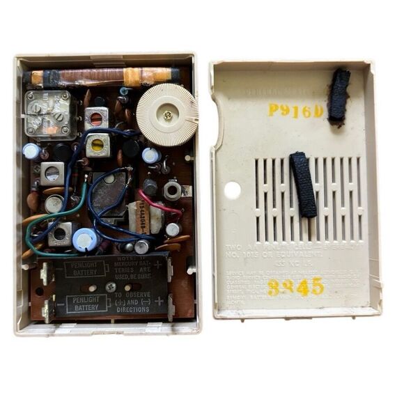 General Electric GE 8 Transistor Vintage AM Radio *Works* - Picture 6 of 12